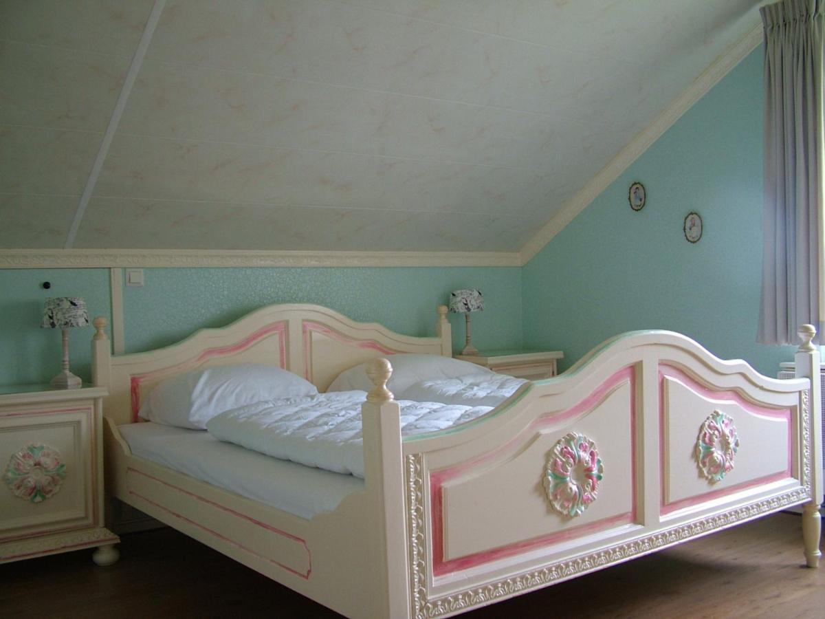 B&B Elbahof, Goed En Goedkoop! Hem Exterior photo