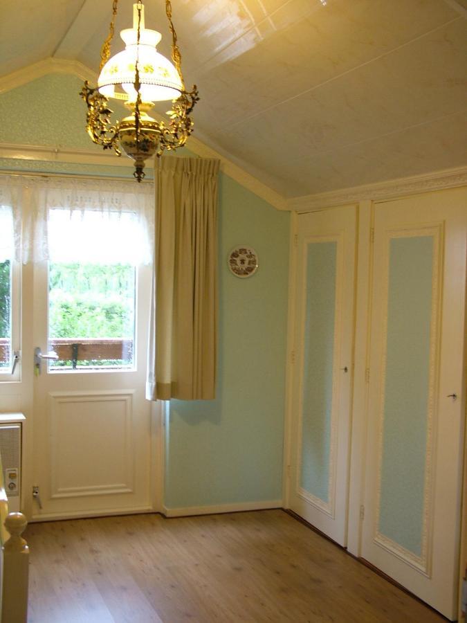 B&B Elbahof, Goed En Goedkoop! Hem Exterior photo